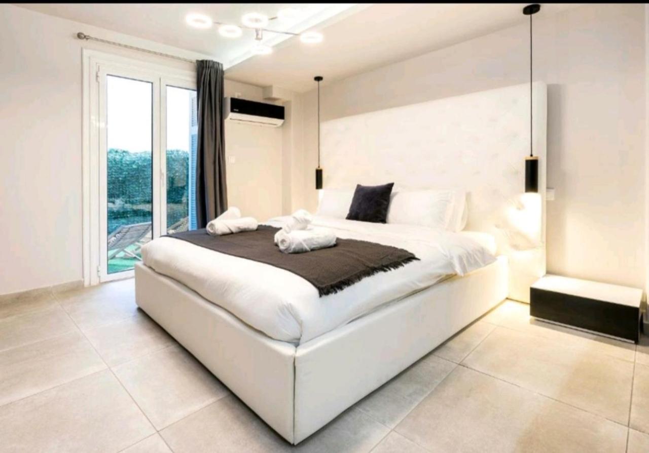 Romantic Jacuzzi Apartment Atenas Exterior foto
